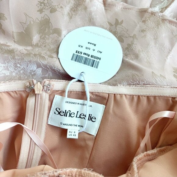 NWT Selfie Leslie Paris Muse Gathered Bust Romper - Rosex - Picture 5 of 8